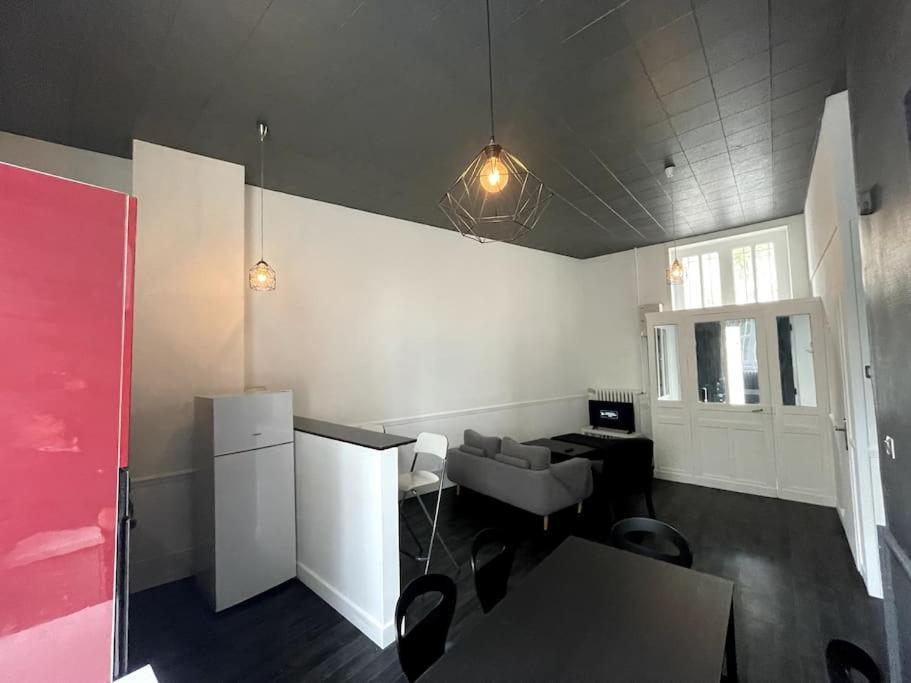 Agreable Maison De Ville Dans La Plus Belle Avenue Orlean Zewnętrze zdjęcie