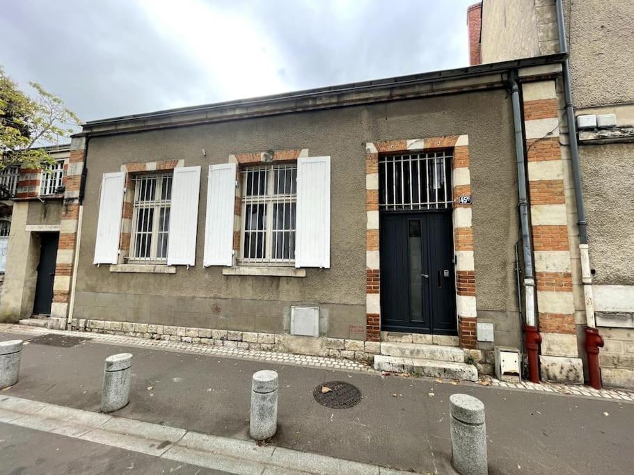 Agreable Maison De Ville Dans La Plus Belle Avenue Orlean Zewnętrze zdjęcie