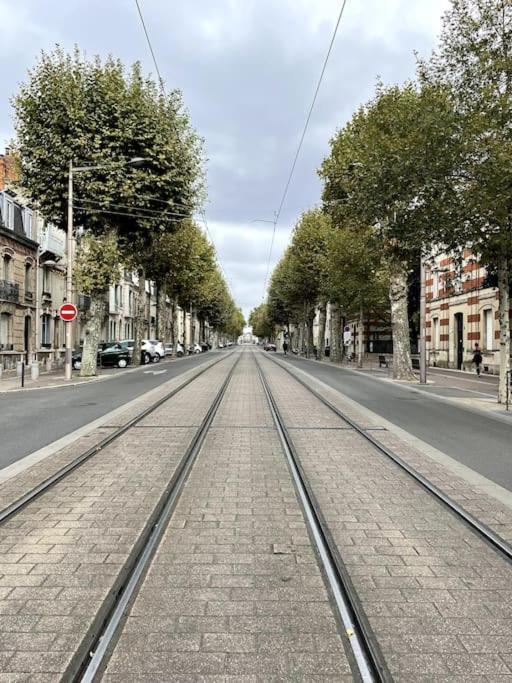 Agreable Maison De Ville Dans La Plus Belle Avenue Orlean Zewnętrze zdjęcie